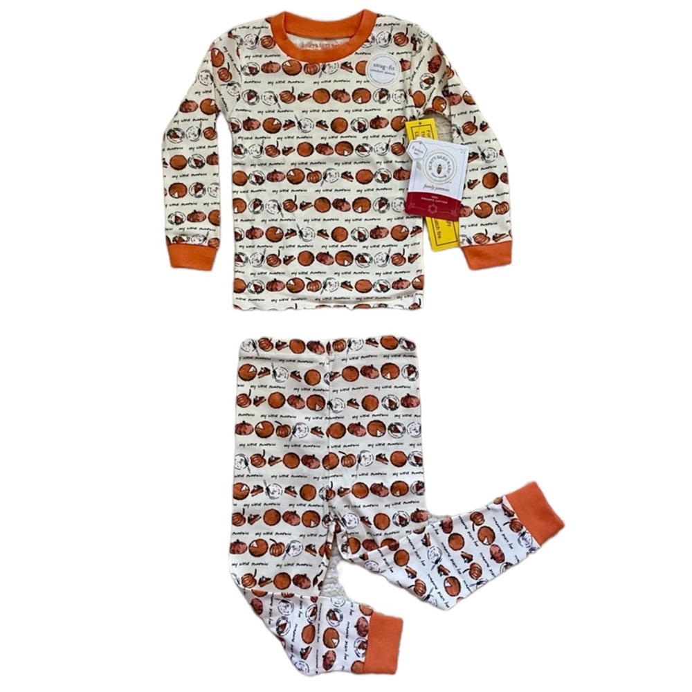 NWT Burt’s Bees Baby pumpkin pie pajamas